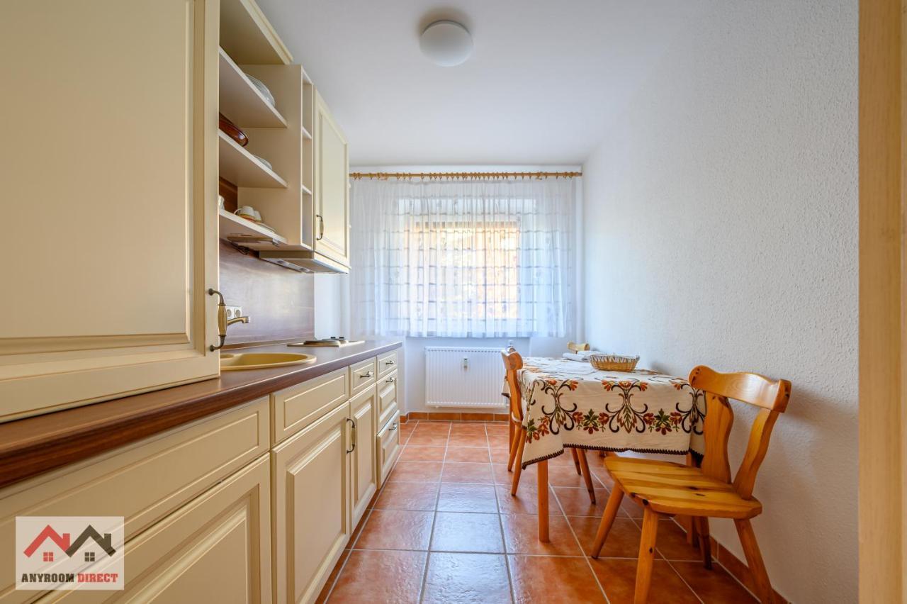 Anyroomdirect Private Apartments Near Hannover Exhibition Room Agency Exterior foto